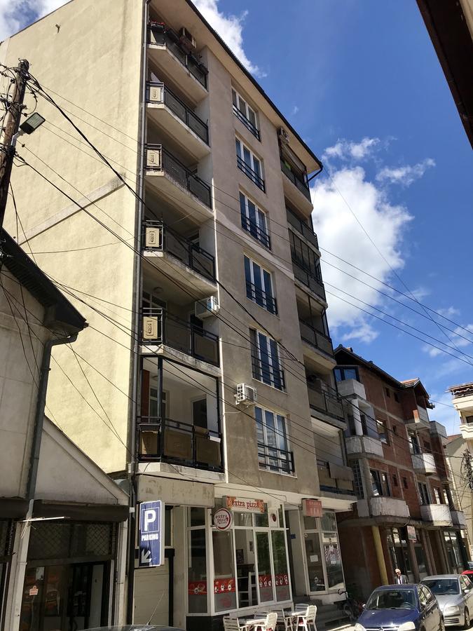 Redon'S City Center Apartment Pristina Exterior photo