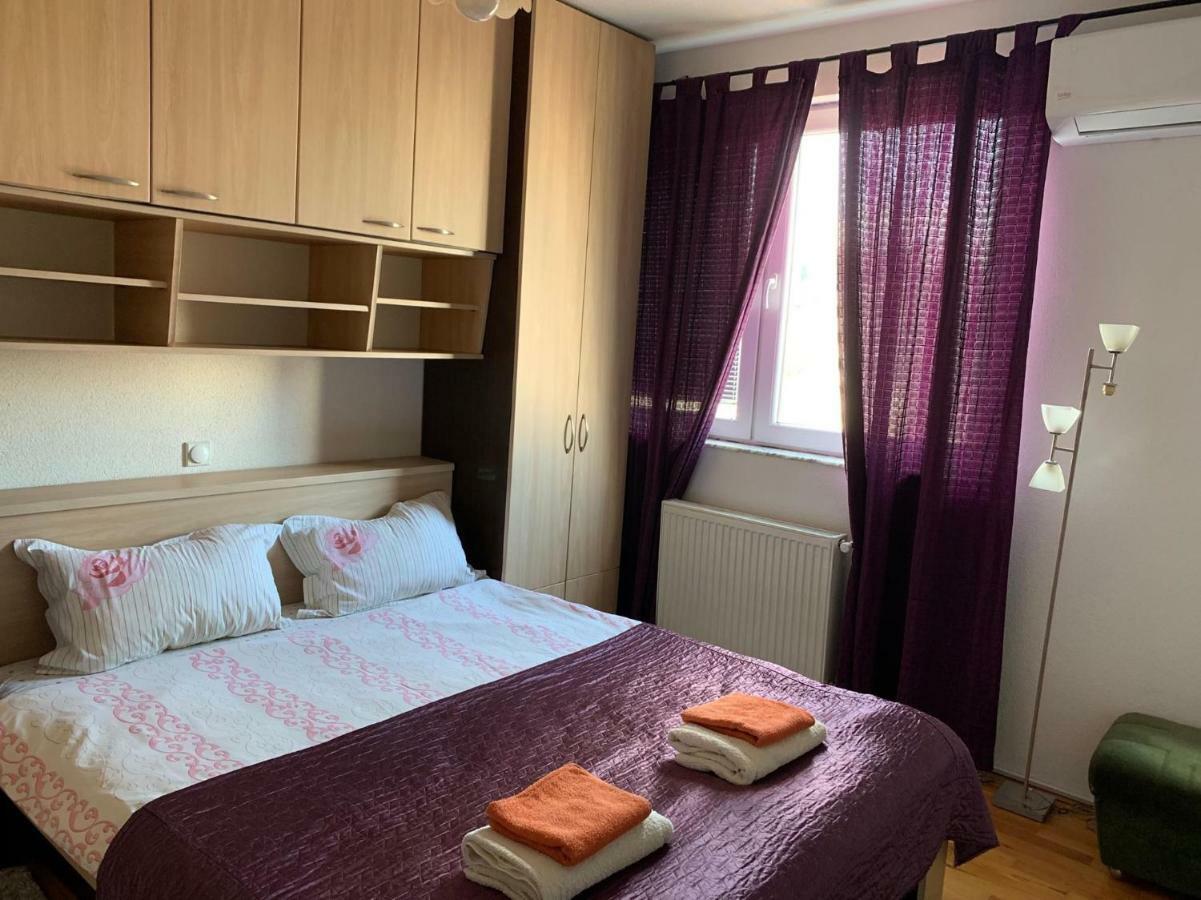 Redon'S City Center Apartment Pristina Exterior photo